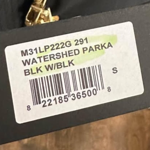 Womans Moose Knuckles Parka Black & Gold - Picture 4 of 6